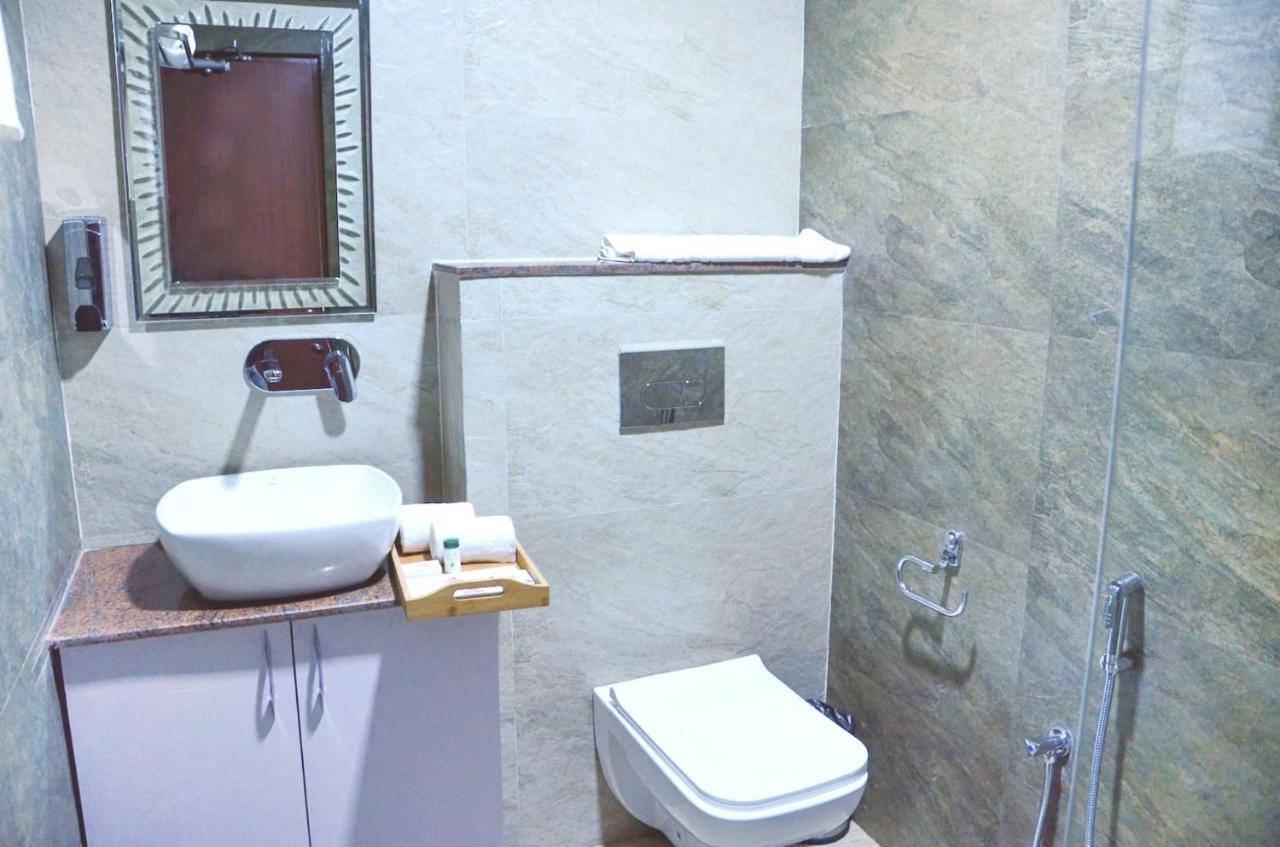 Fabhotel Roselle Inn Lucknow Eksteriør billede