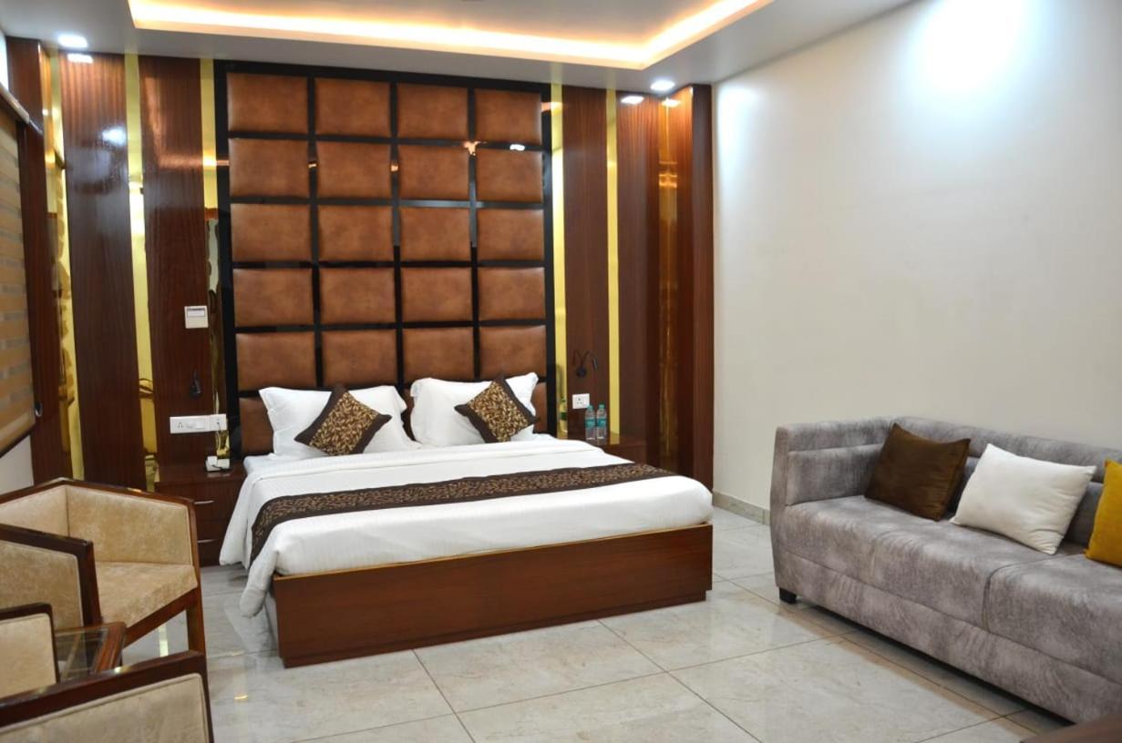 Fabhotel Roselle Inn Lucknow Eksteriør billede