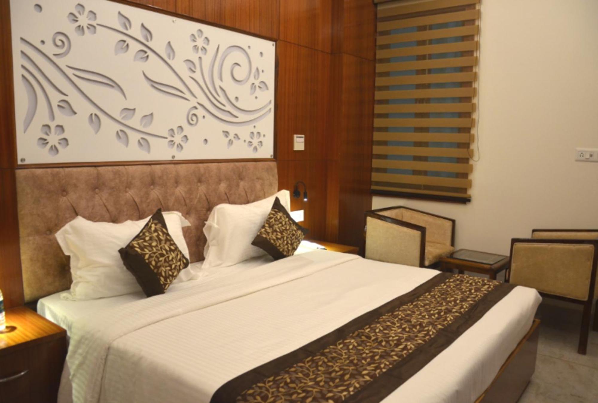 Fabhotel Roselle Inn Lucknow Eksteriør billede