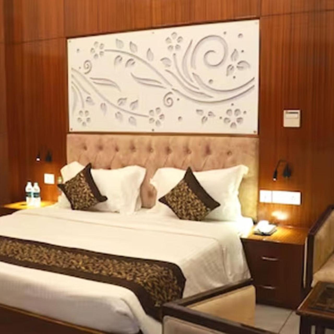 Fabhotel Roselle Inn Lucknow Eksteriør billede