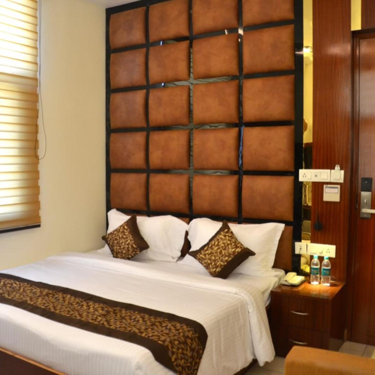 Fabhotel Roselle Inn Lucknow Eksteriør billede