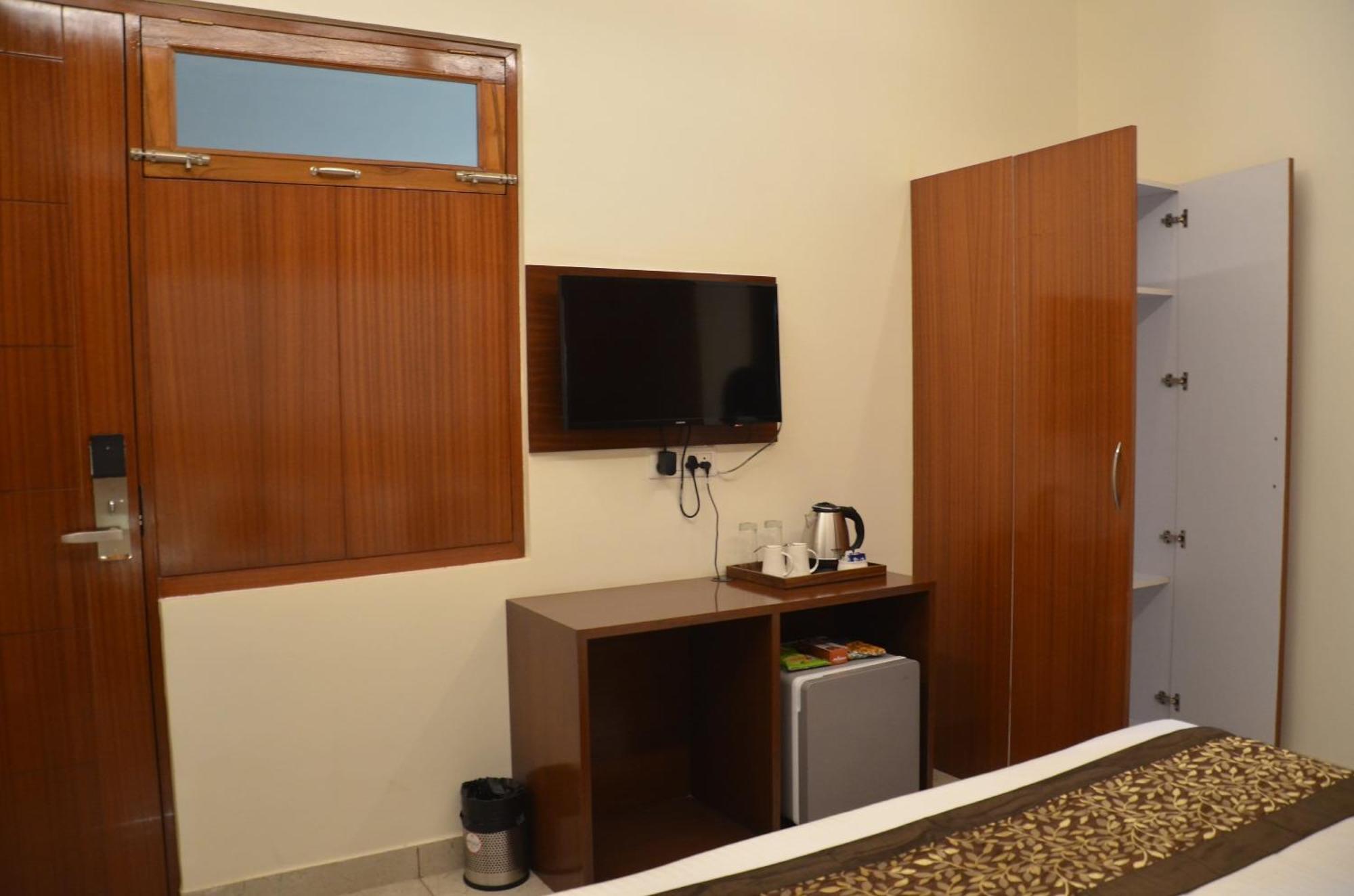 Fabhotel Roselle Inn Lucknow Eksteriør billede